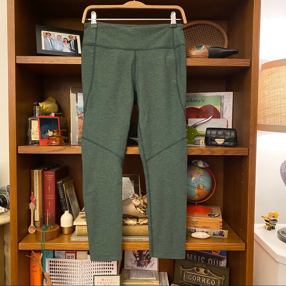 Outdoor Voices 3/4 Warmup Leggings